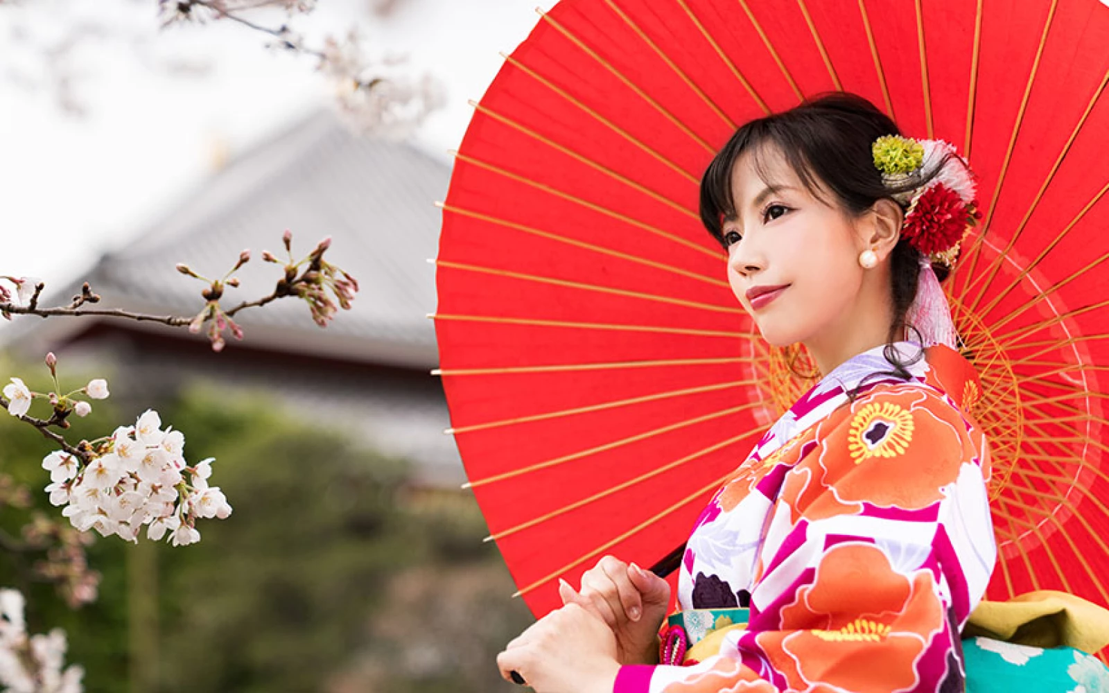 A Guide to Japanese Fashion and Clothing